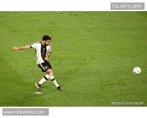 德国足球明星长脸特征解析与精彩瞬间分享